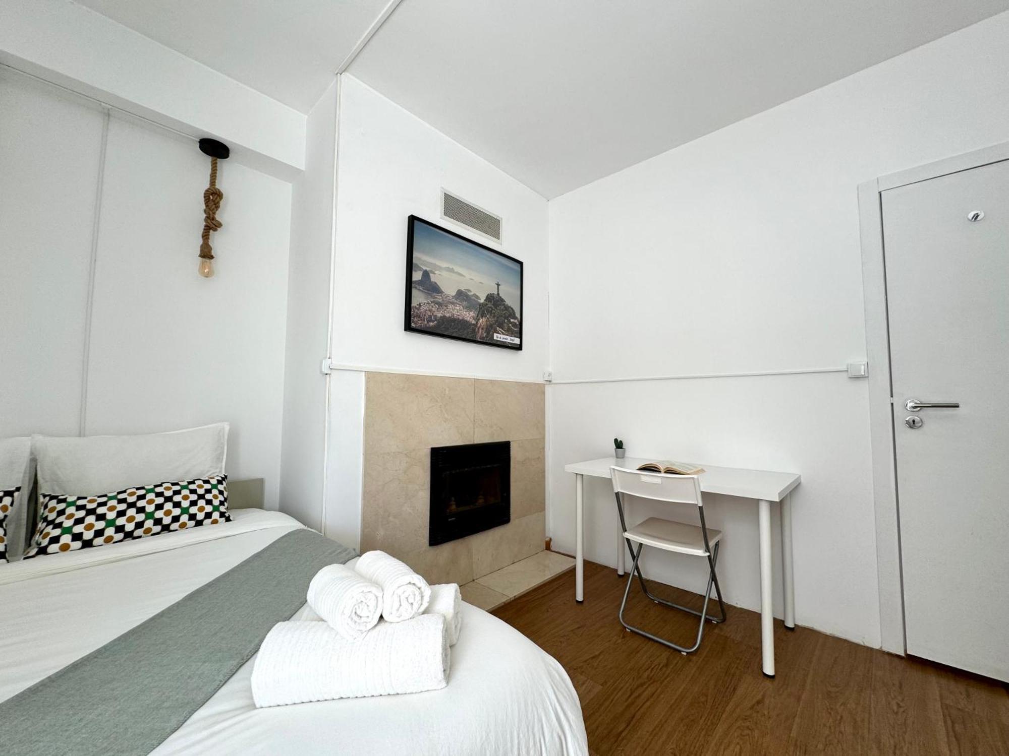 Rooms At Expo Lisbona Esterno foto