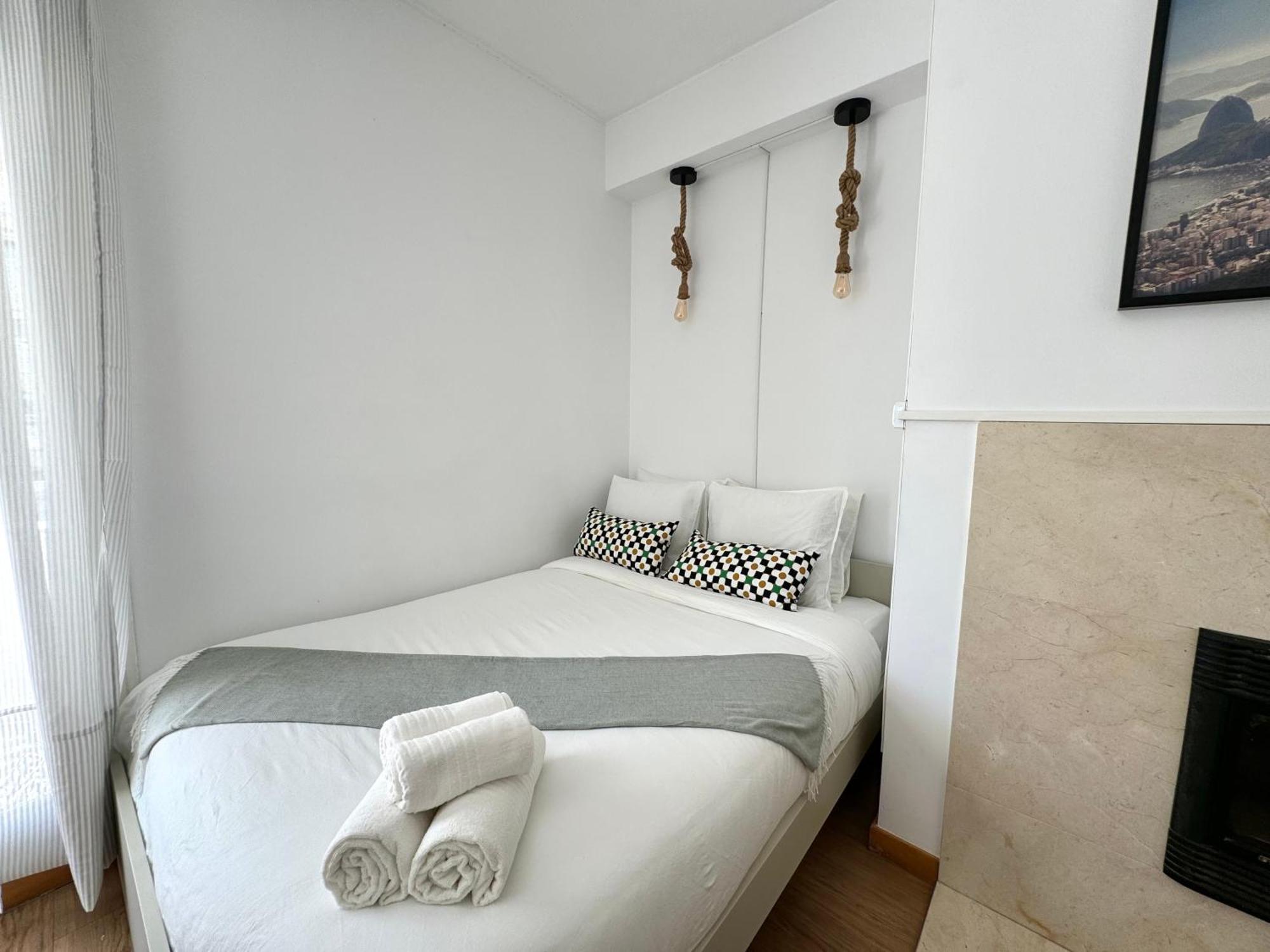 Rooms At Expo Lisbona Esterno foto