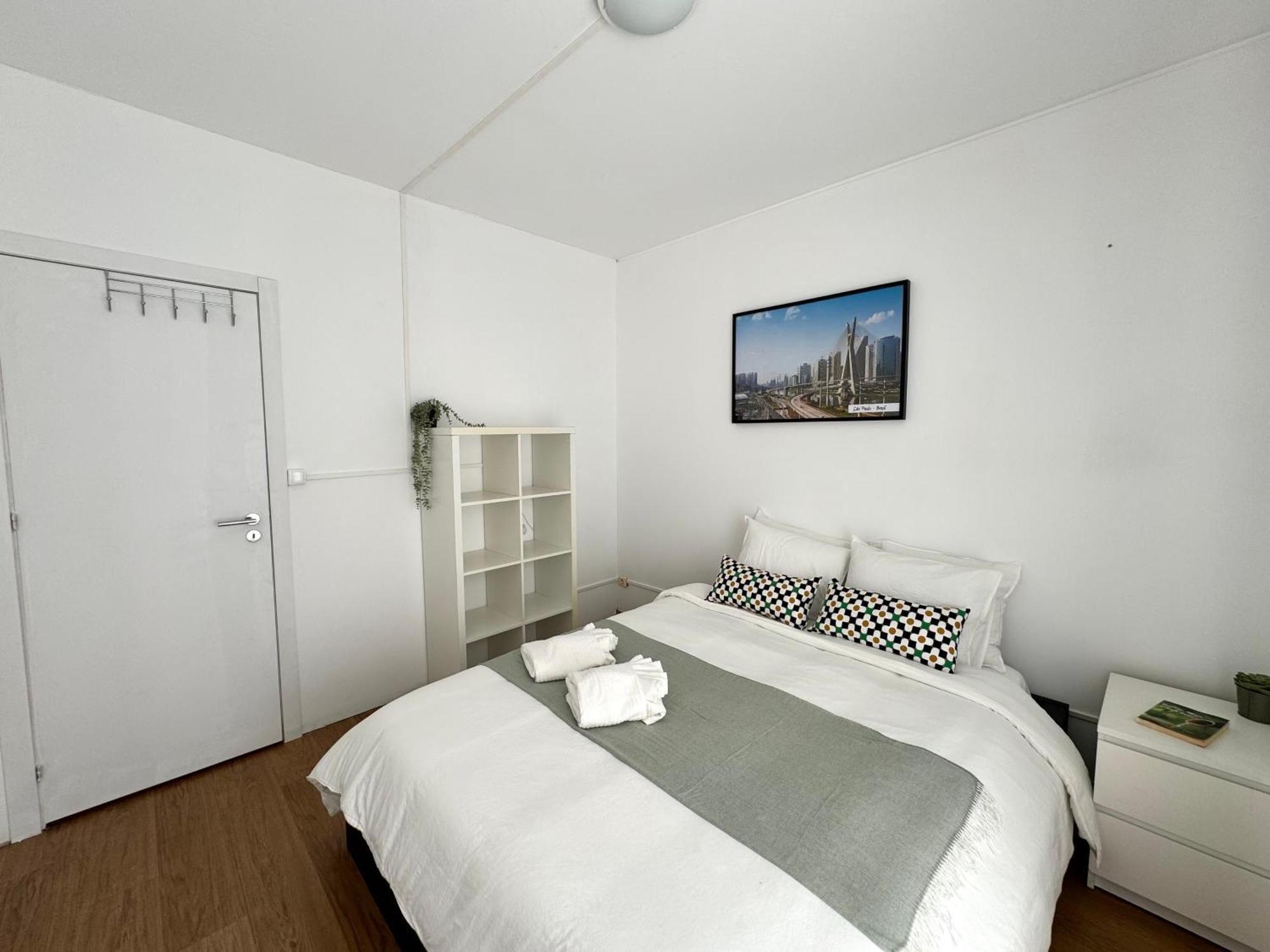 Rooms At Expo Lisbona Esterno foto