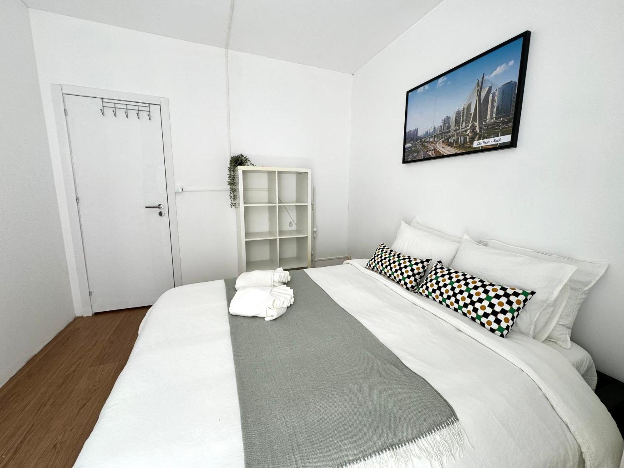 Rooms At Expo Lisbona Esterno foto