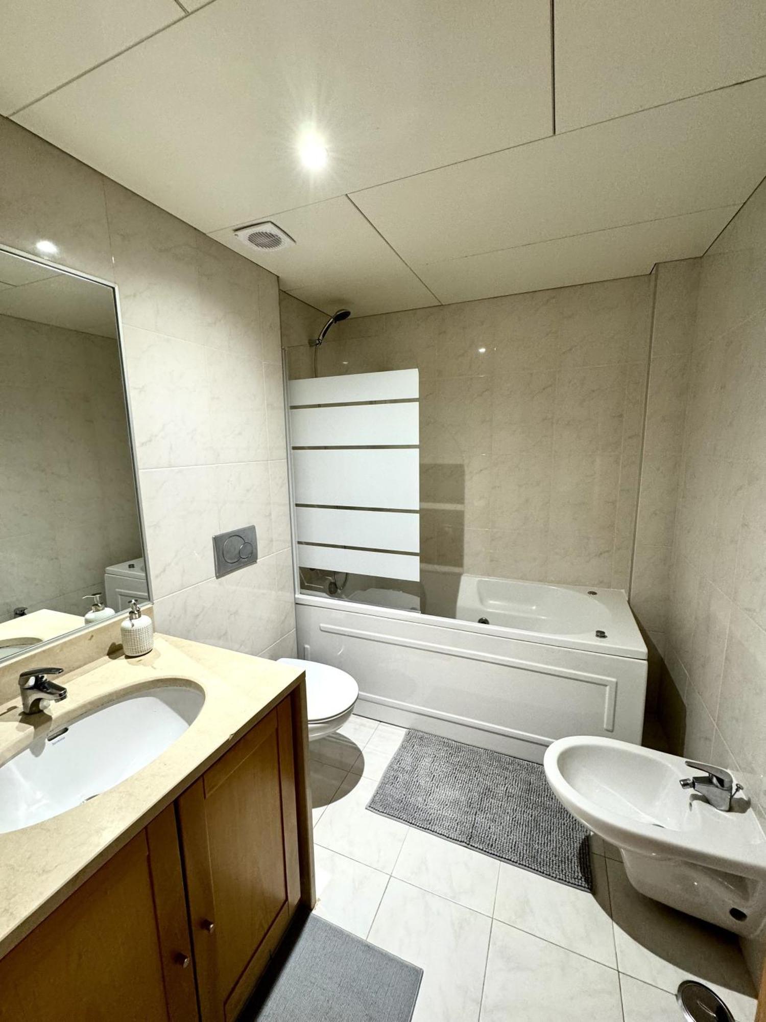 Rooms At Expo Lisbona Esterno foto